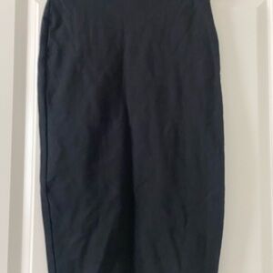 Forever 21 Classic Black Skirt